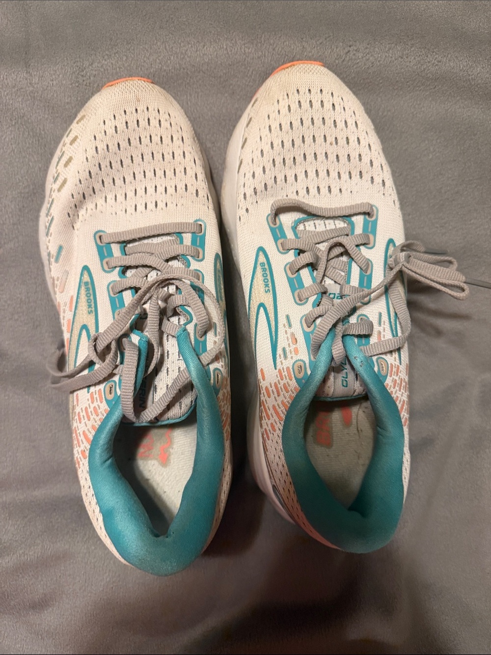Brooks women’s White Sneakers with Teal and Coral Accents